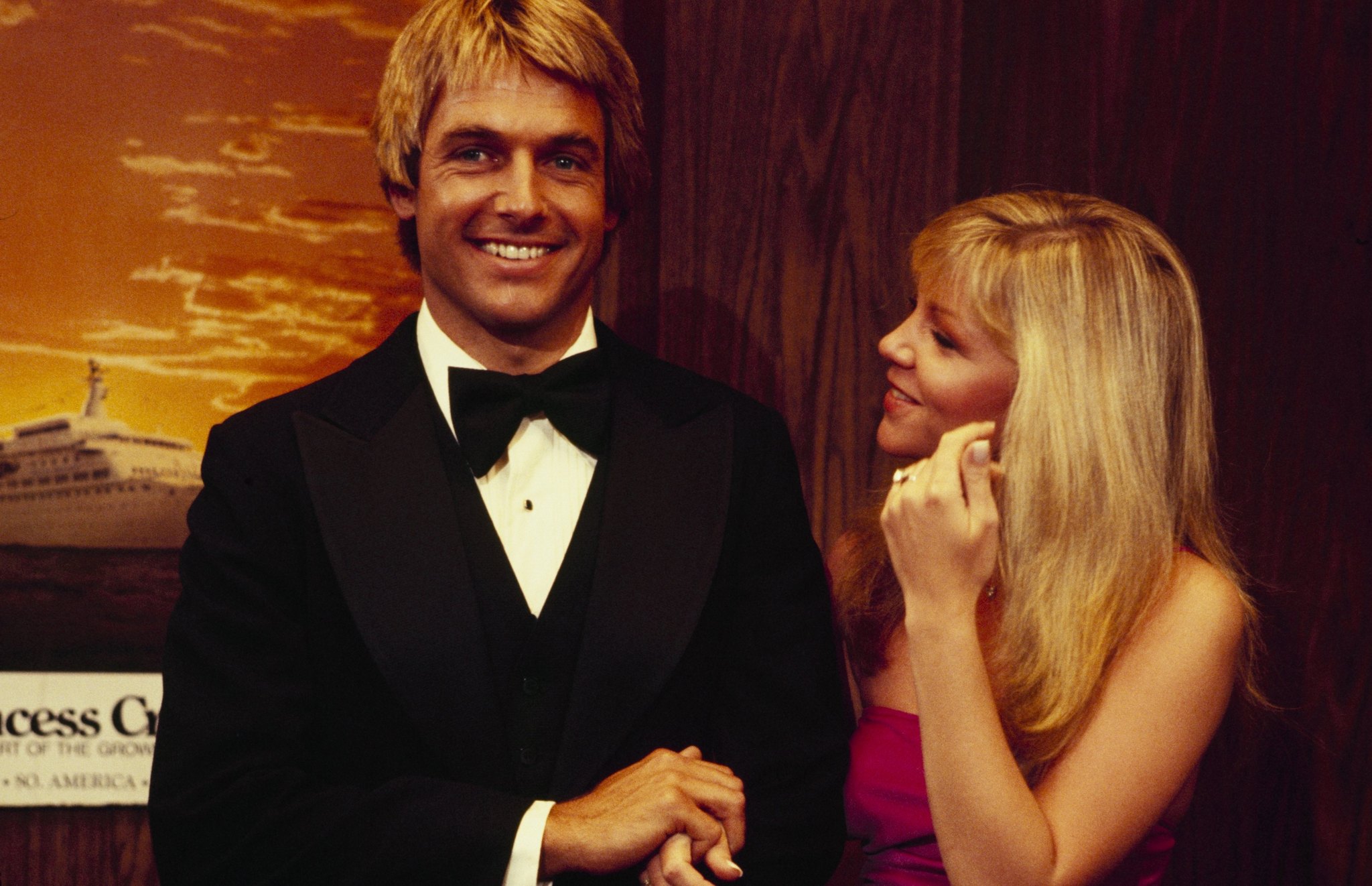 Still of Mark Harmon and Lisa Hartman in The Love Boat (1977)