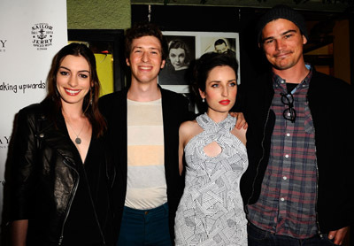 Josh Hartnett, Anne Hathaway, Daryl Wein and Zoe Lister Jones at event of Breaking Upwards (2009)