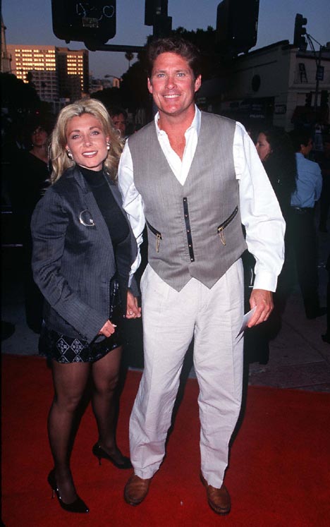 David Hasselhoff and Pamela Bach-Hasselhoff at event of DragonHeart (1996)