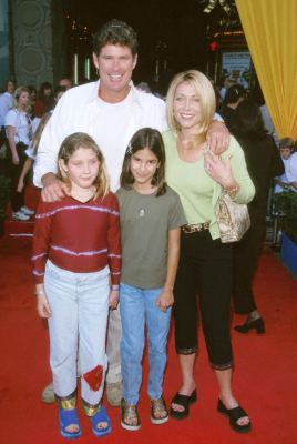 David Hasselhoff and Pamela Bach-Hasselhoff at event of Zaislu istorija 2 (1999)