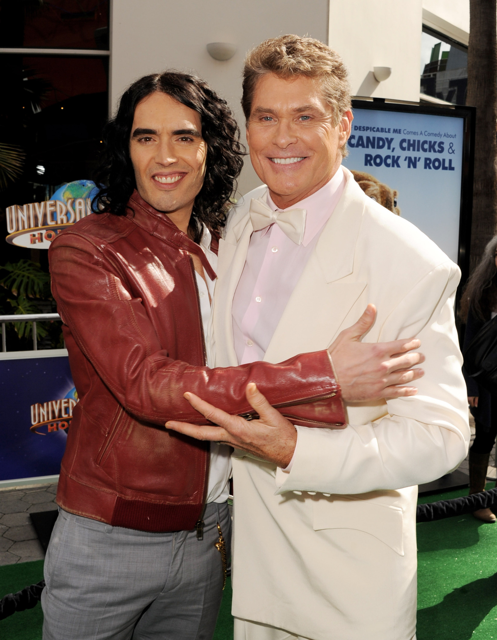 David Hasselhoff and Russell Brand at event of Op (2011)