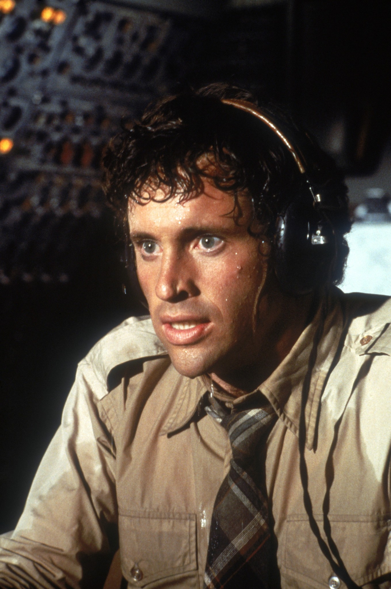 Still of Robert Hays in Airplane! (1980)