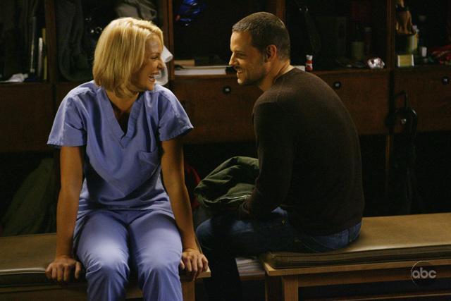 Still of Katherine Heigl and Justin Chambers in Grei anatomija (2005)