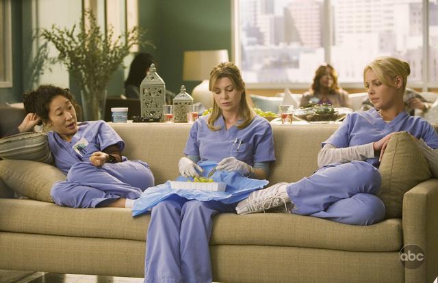 Katherine Heigl, Sandra Oh and Ellen Pompeo in Grei anatomija (2005)