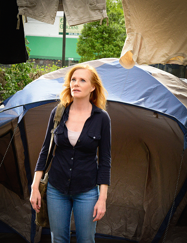 Still of Marg Helgenberger in Under the Dome (2013)
