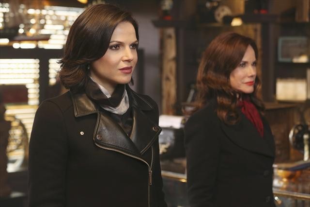 Still of Barbara Hershey and Lana Parrilla in Once Upon a Time (2011)