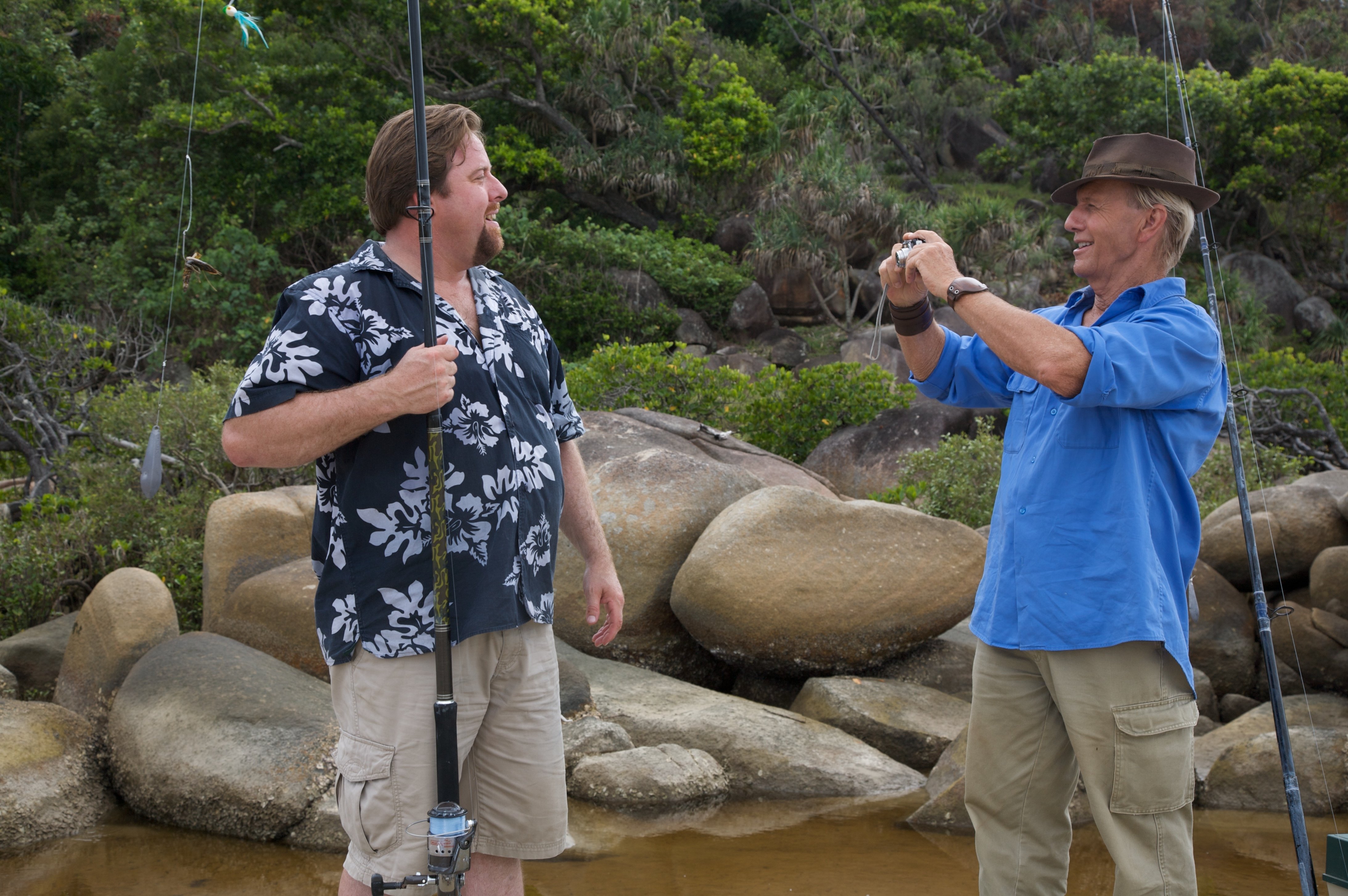 Paul Hogan and Shane Jacobson in Charlie & Boots (2009)