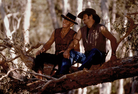 Still of Paul Hogan in Crocodile Dundee in Los Angeles (2001)