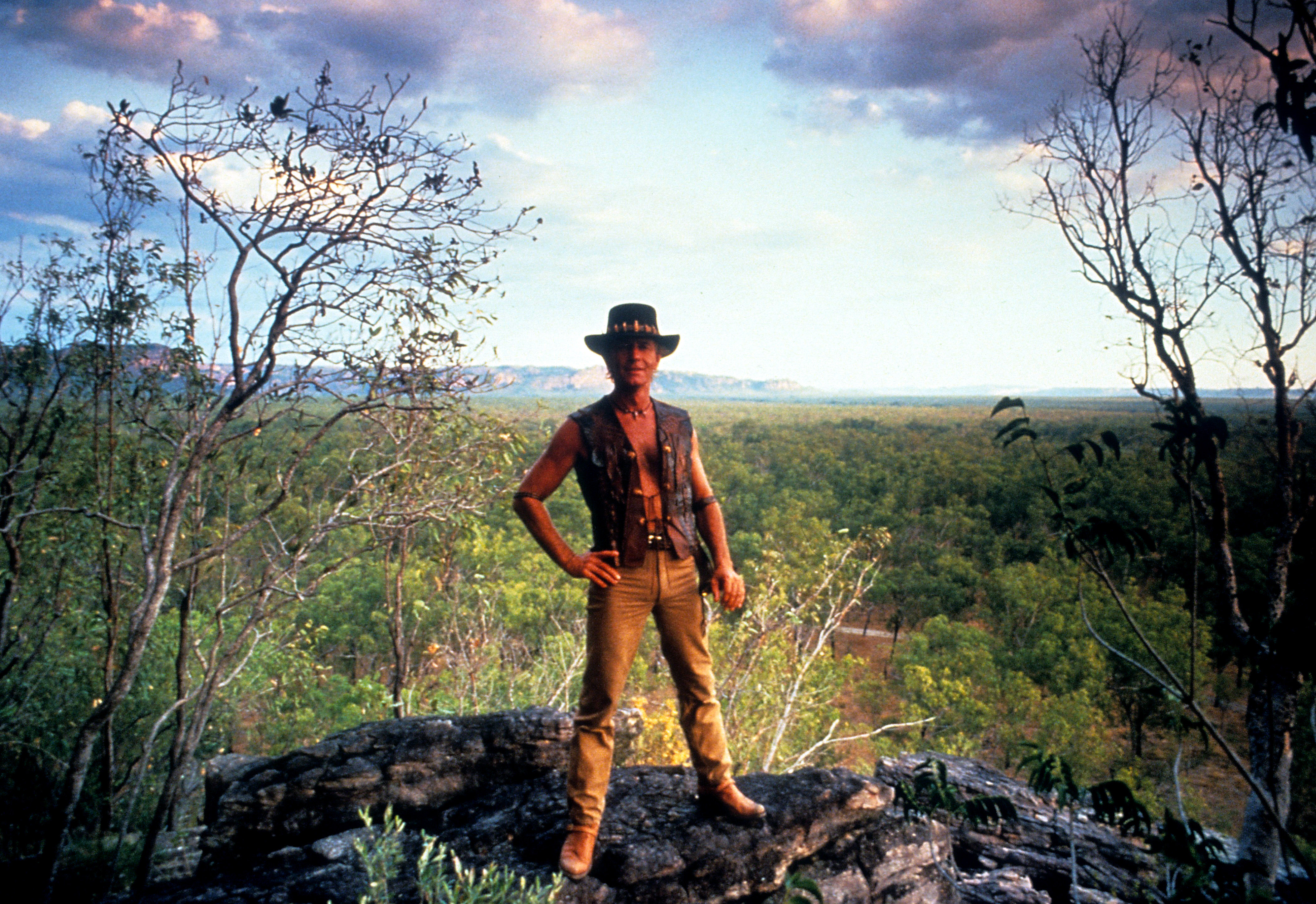 Still of Paul Hogan in Crocodile Dundee (1986)