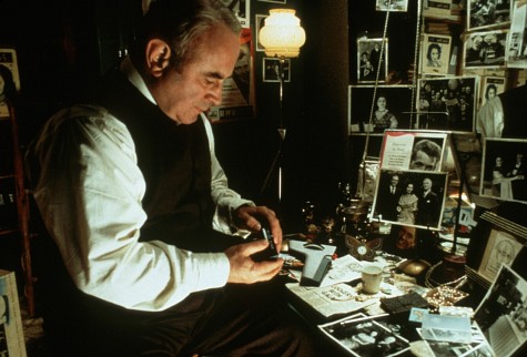 Still of Bob Hoskins in Felicia's Journey (1999)