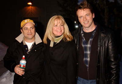 Bonnie Hunt, Kevin Pollak and Aidan Quinn at event of Stolen Summer (2002)