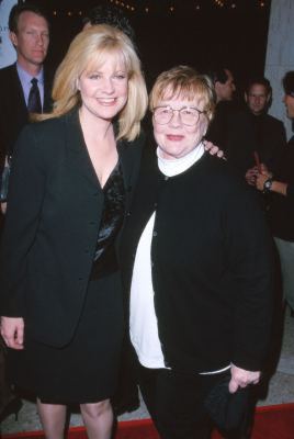 Bonnie Hunt at event of Return to Me (2000)