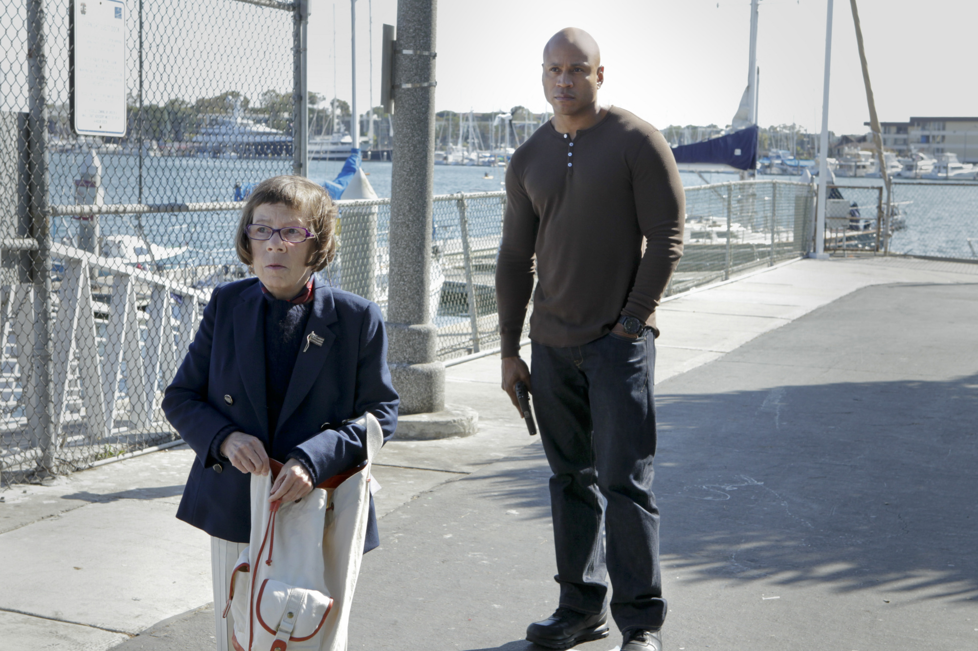 Still of Linda Hunt and LL Cool J in NCIS: Los Angeles (2009)