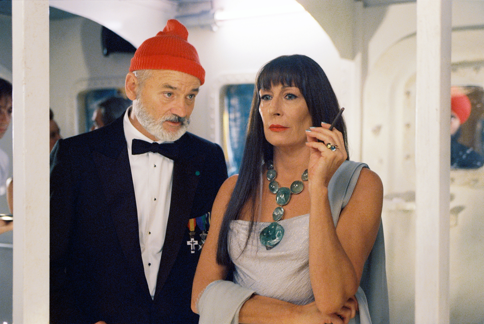 Still of Bill Murray and Anjelica Huston in The Life Aquatic with Steve Zissou (2004)