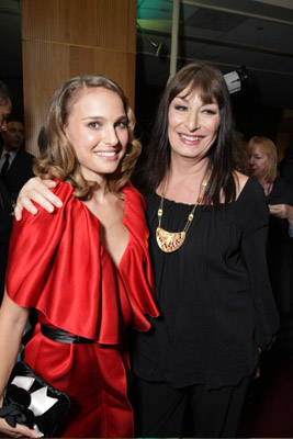 Natalie Portman and Anjelica Huston at event of The Darjeeling Limited (2007)