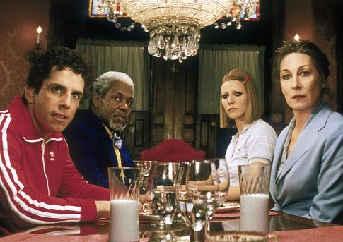 Still of Danny Glover, Gwyneth Paltrow, Anjelica Huston and Ben Stiller in The Royal Tenenbaums (2001)