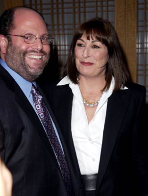 Anjelica Huston and Scott Rudin at event of The Royal Tenenbaums (2001)