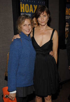 Carey Lowell and Lauren Hutton at event of The Hoax (2006)