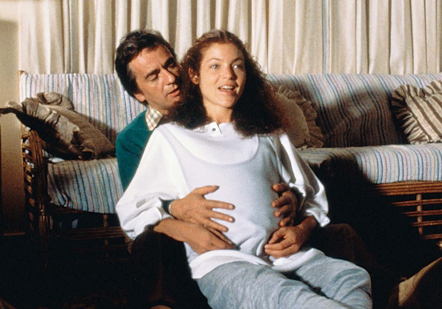 Still of Amy Irving and Dudley Moore in Micki + Maude (1984)