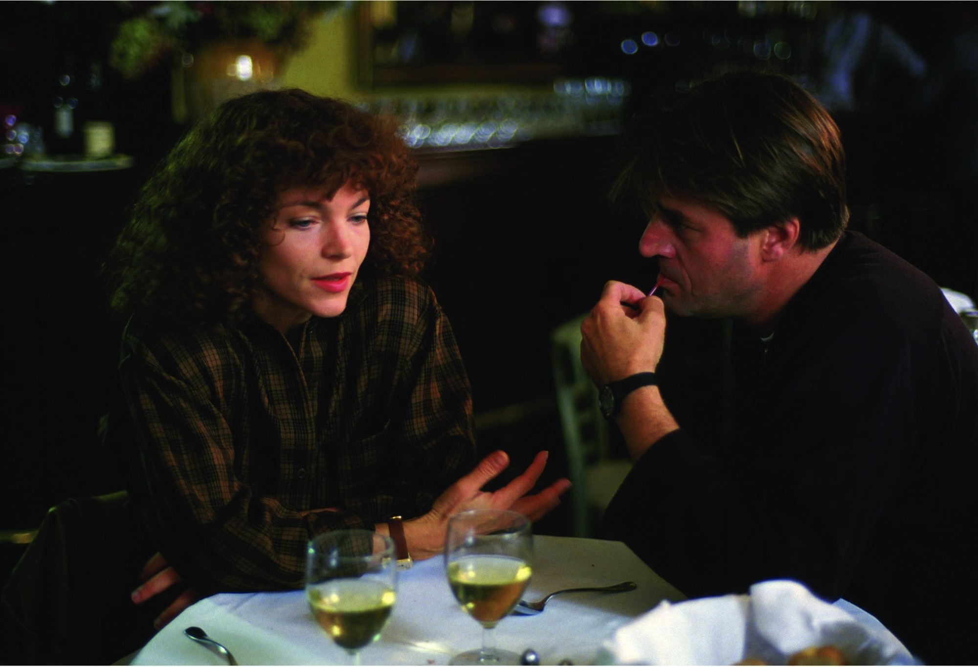 Still of Amy Irving and Jeroen Krabbé in Crossing Delancey (1988)
