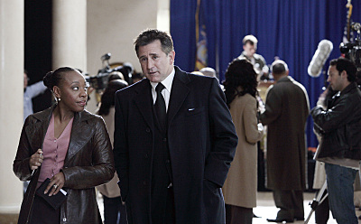 Still of Marianne Jean-Baptiste and Anthony LaPaglia in Without a Trace (2002)