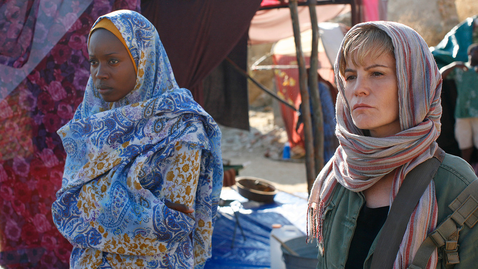 Still of Jennifer Jason Leigh and Marianne Jean-Baptiste in The Moment (2013)