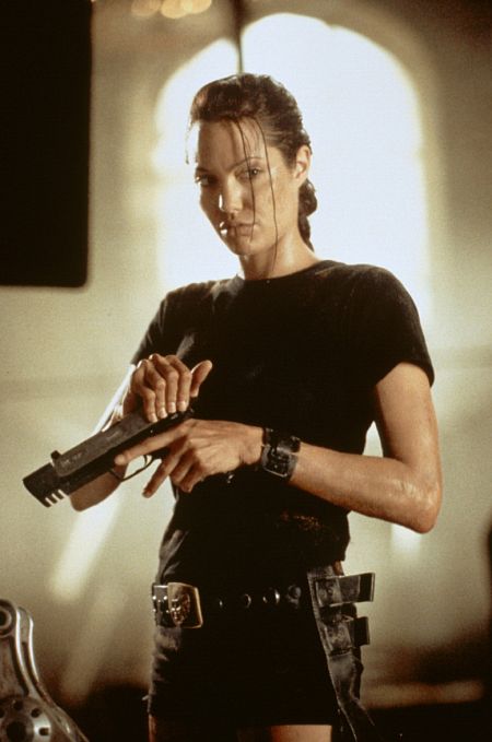 Still of Angelina Jolie in Lara Croft: Tomb Raider (2001)