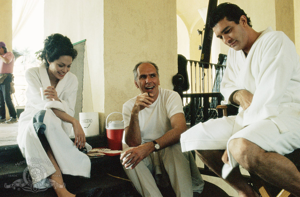Still of Antonio Banderas, Angelina Jolie and Michael Cristofer in Original Sin (2001)
