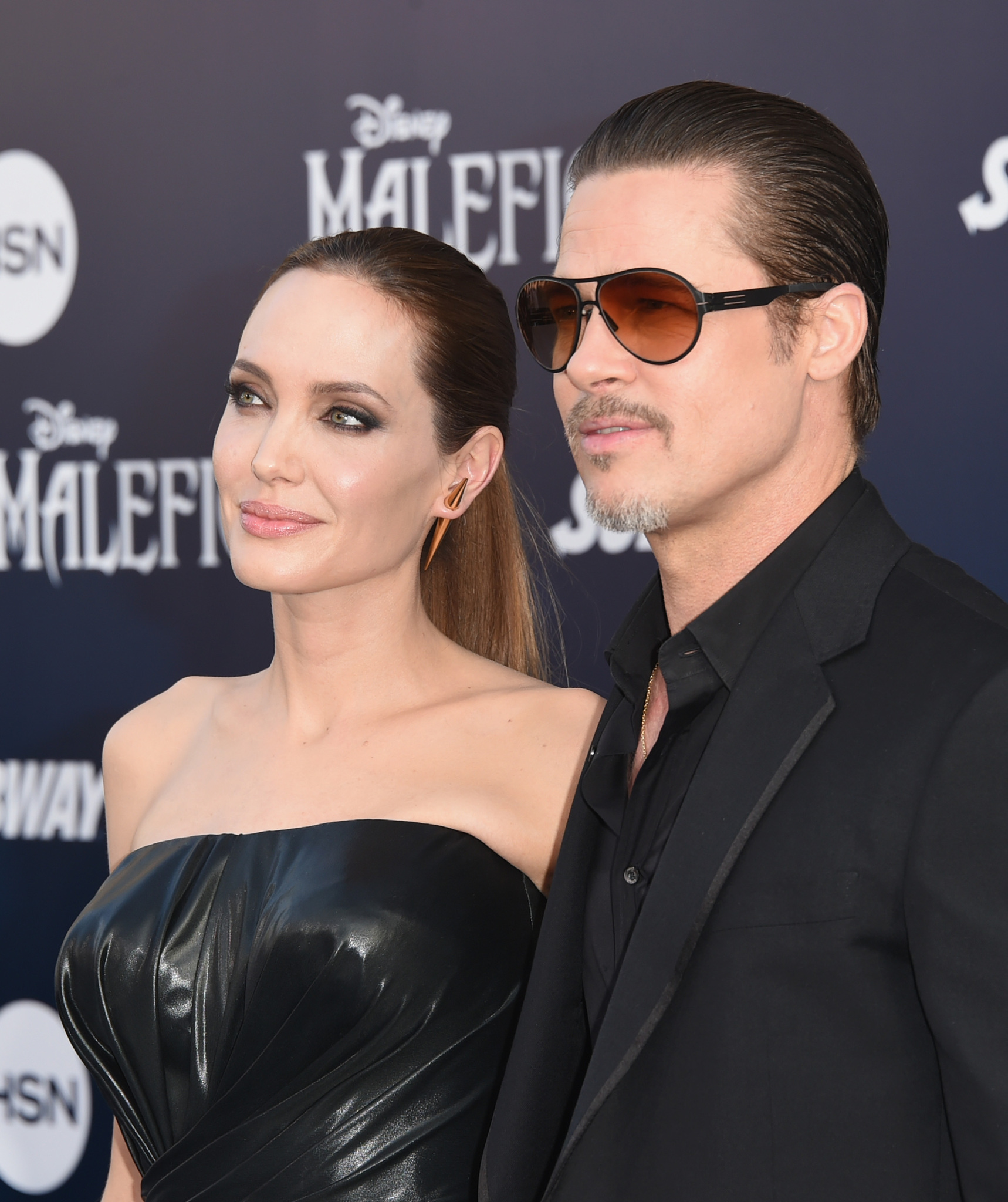Brad Pitt and Angelina Jolie at event of Piktadares istorija (2014)
