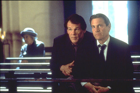 Still of Nick Nolte and Tchéky Karyo in The Good Thief (2002)