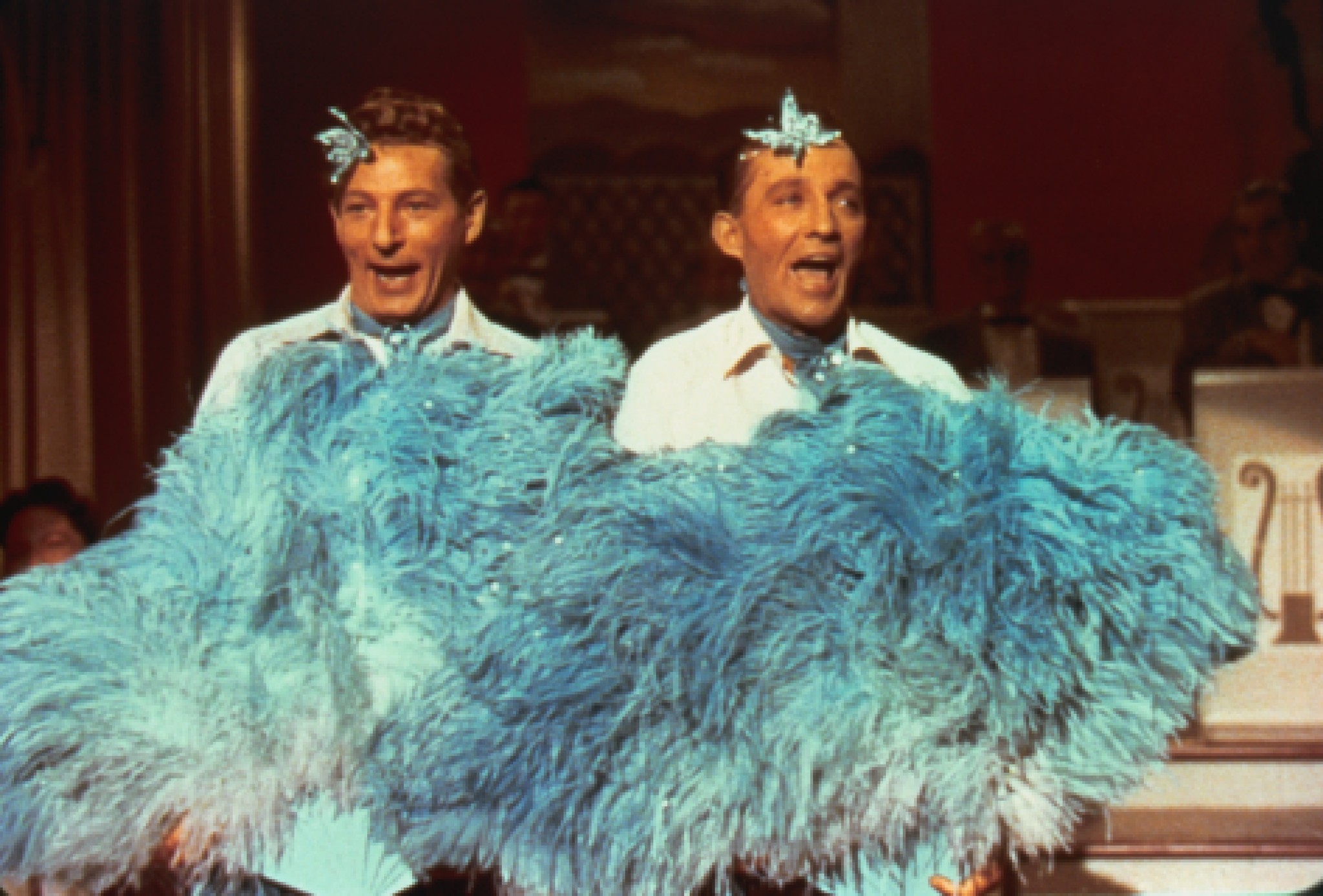 Still of Bing Crosby and Danny Kaye in White Christmas (1954)