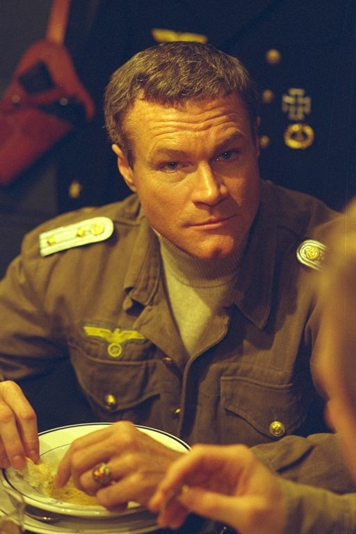 David Keith appears as Marine Major Coonan