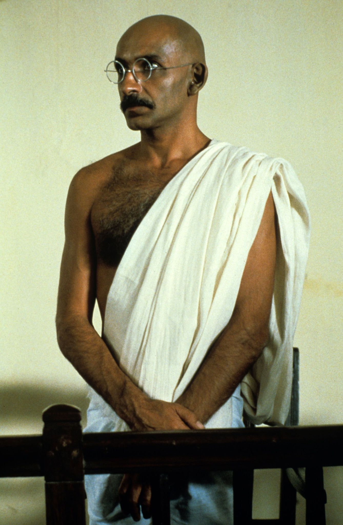 Still of Ben Kingsley in Gandhi (1982)