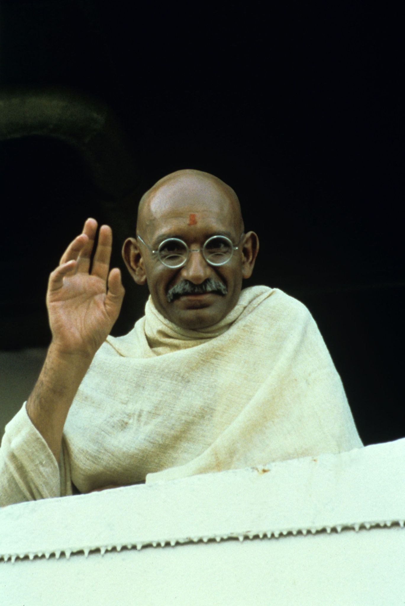 Still of Ben Kingsley in Gandhi (1982)