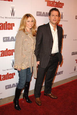 Greg Kinnear at event of The Matador (2005)