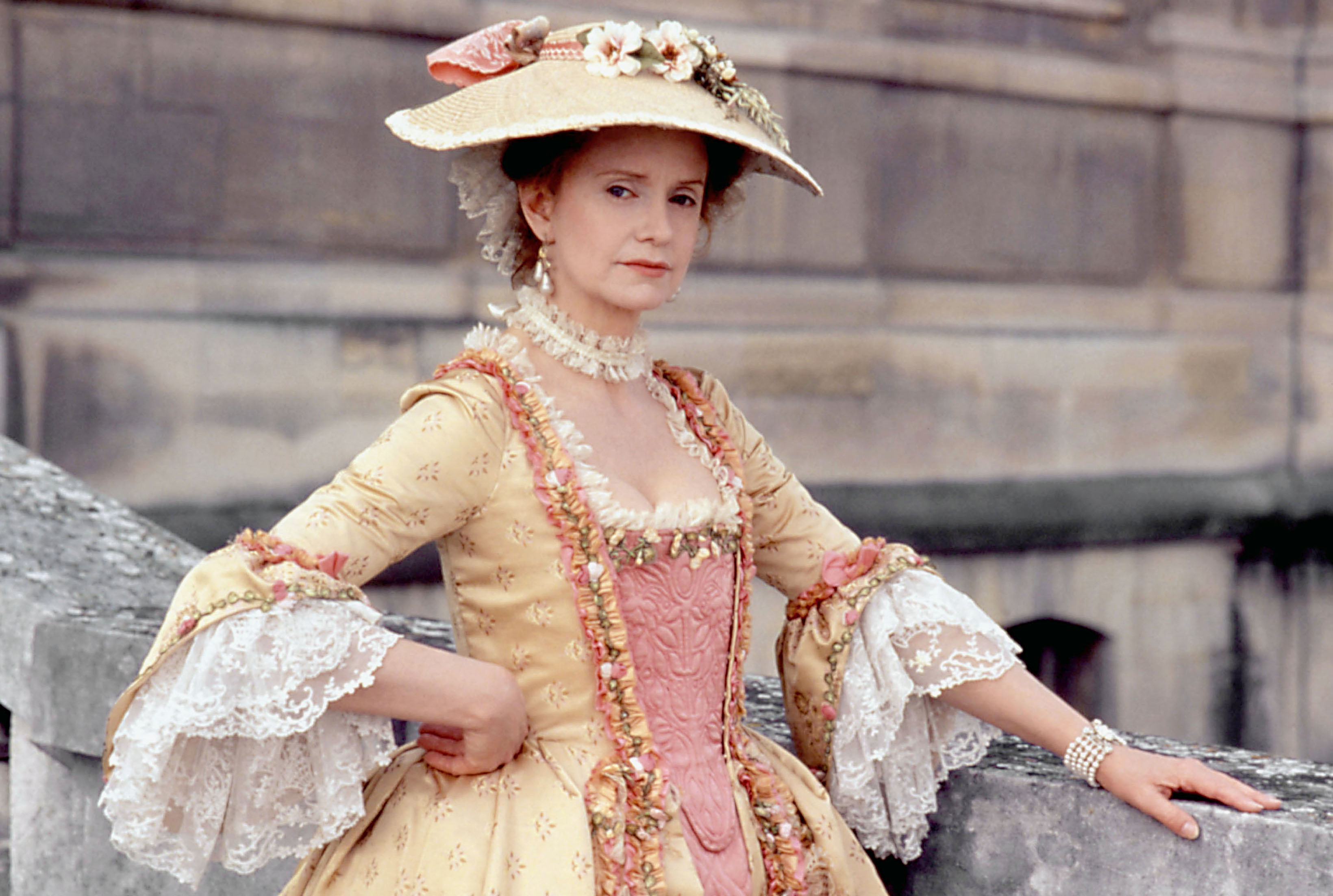 Still of Swoosie Kurtz in Dangerous Liaisons (1988)