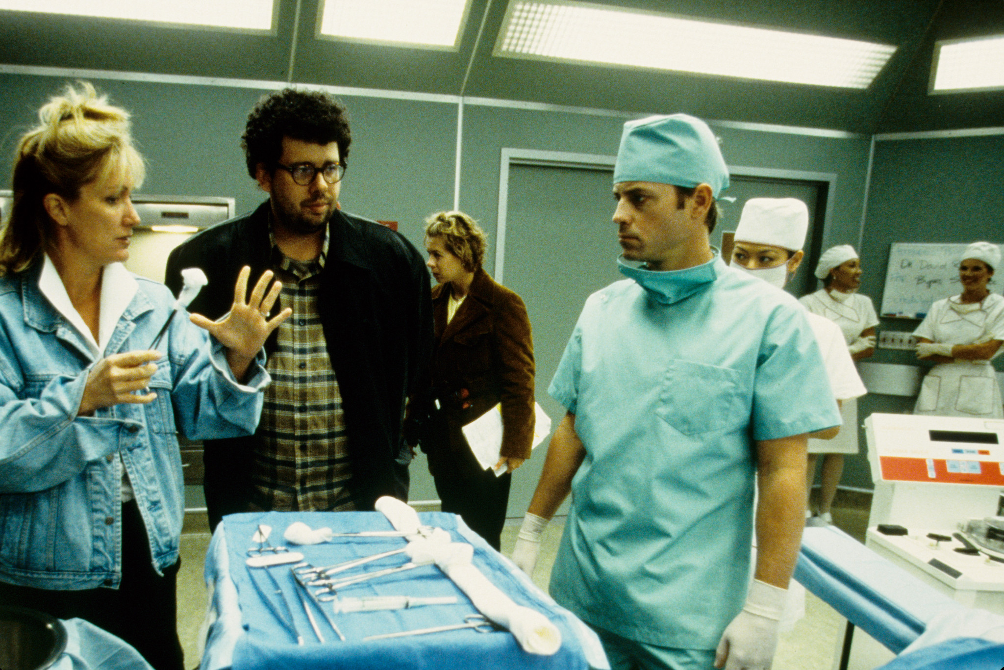 Greg Kinnear and Neil LaBute in Nurse Betty (2000)