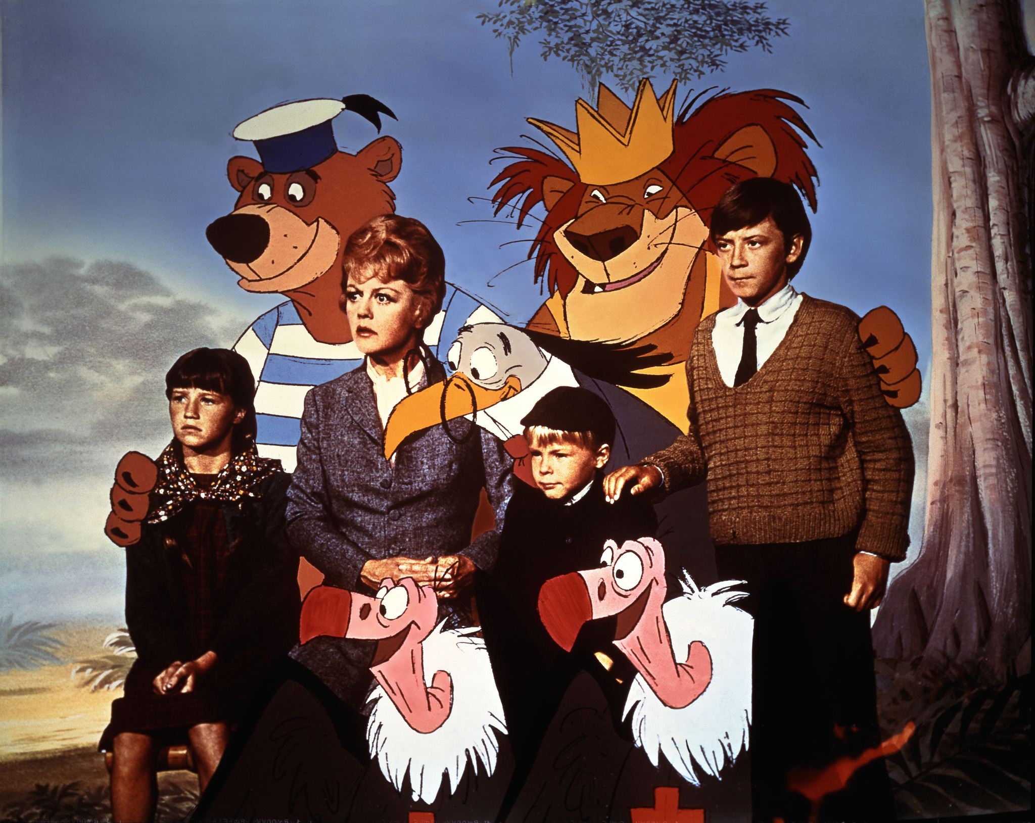 Still of Angela Lansbury in Bedknobs and Broomsticks (1971)