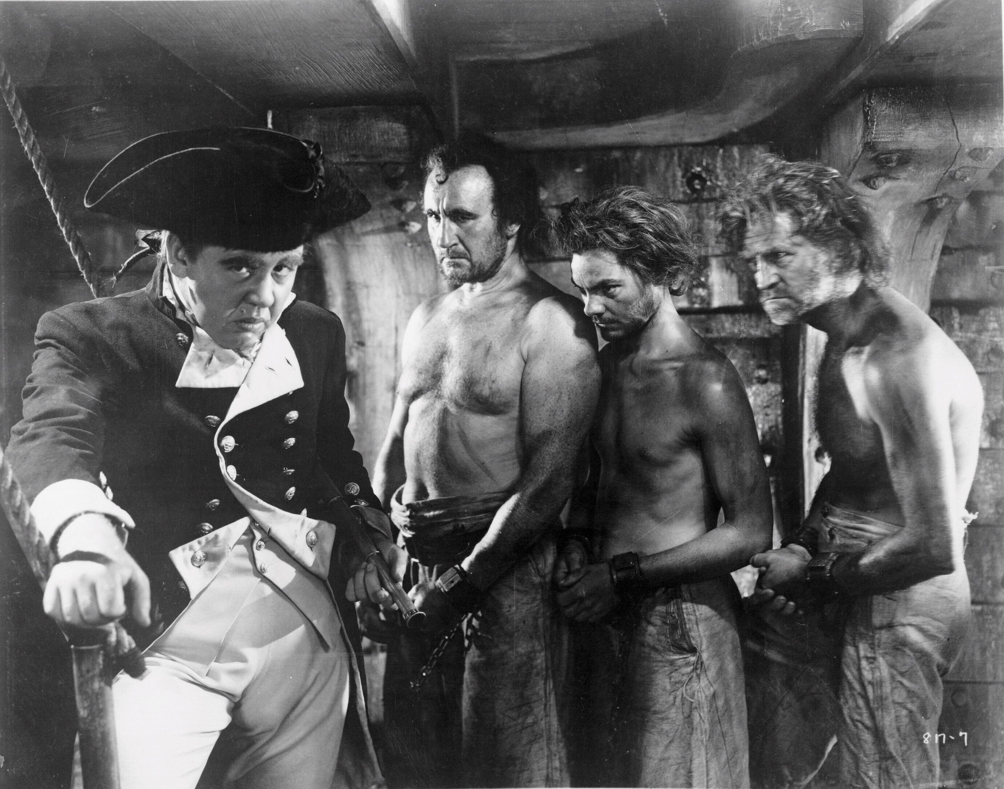 Still of Charles Laughton in Mutiny on the Bounty (1935)