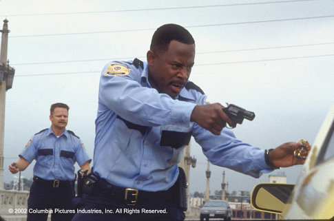 Still of Martin Lawrence and Steve Zahn in National Security (2003)