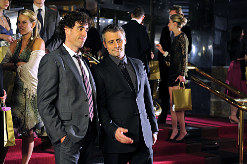 Still of Matt LeBlanc and Stephen Mangan in Episodes (2011)