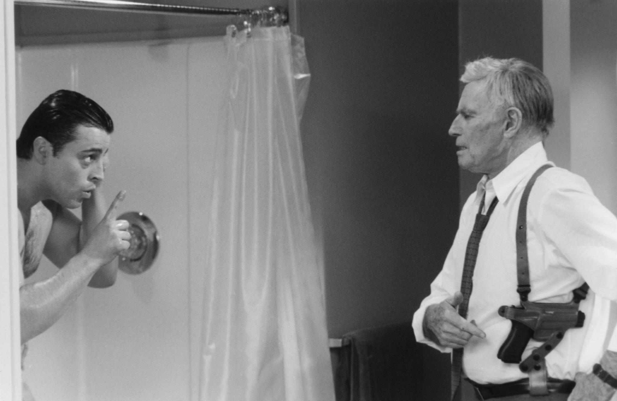 Still of Charlton Heston and Matt LeBlanc in Draugai (1994)