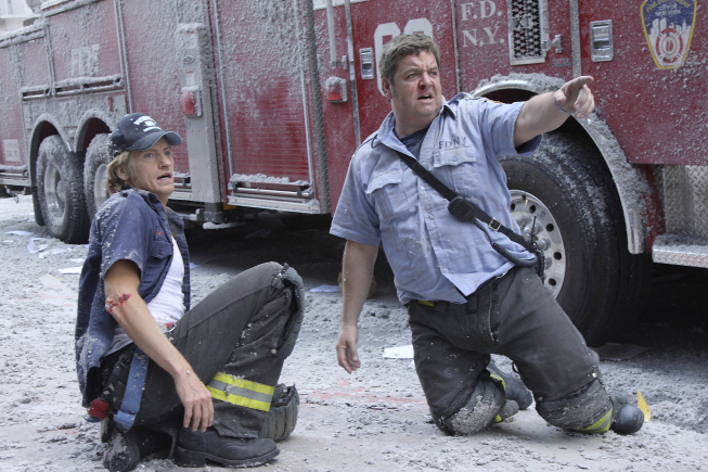 Still of Denis Leary and John Scurti in Rescue Me (2004)