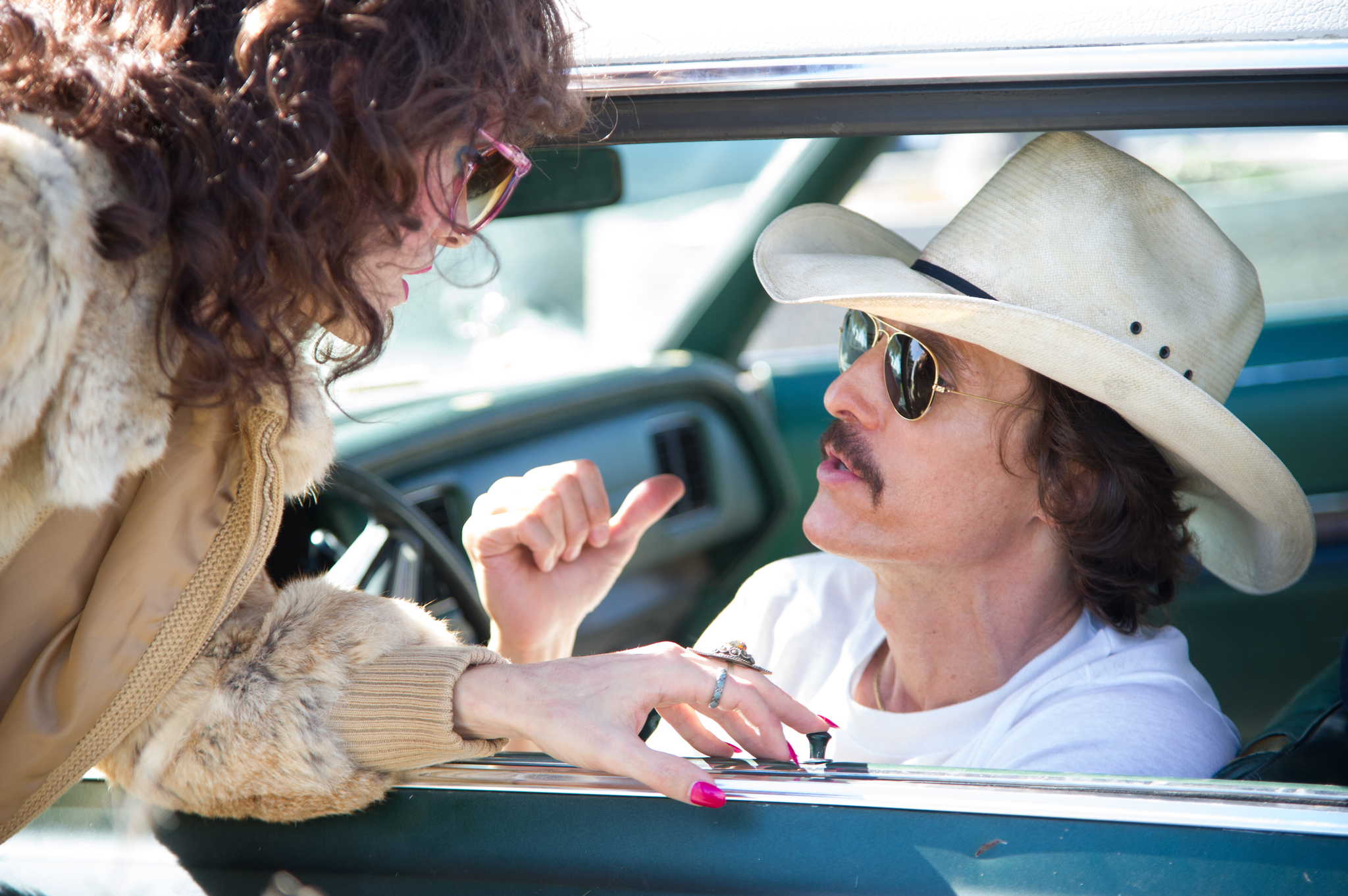 Still of Matthew McConaughey and Jared Leto in Dalaso klubas (2013)