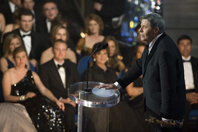 Jerry Lewis accepts the Jean Hersholt Humanitarian Award during the live ABC Telecast of the 81st Annual Academy Awards® from the Kodak Theatre, in Hollywood, CA Sunday, February 22, 2009.