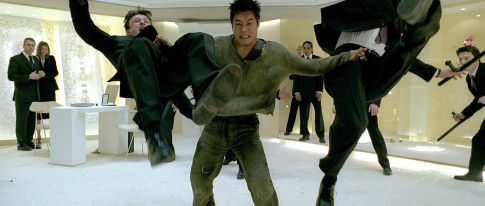 Jet Li (center) stars in Louis Leterrier's UNLEASHED, a Rogue Pictures release.