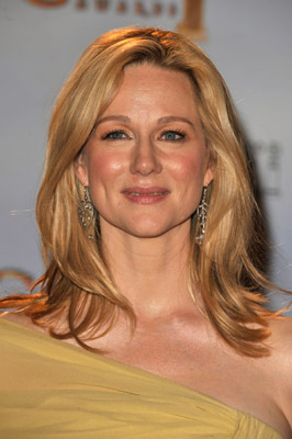 Laura Linney at event of The 66th Annual Golden Globe Awards (2009)