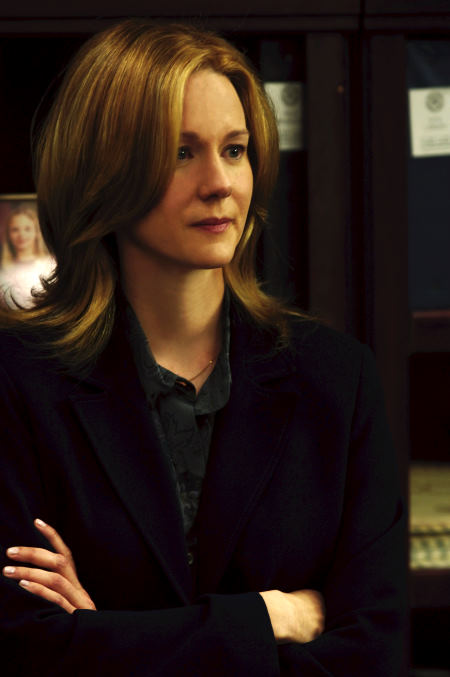 Still of Laura Linney in Breach (2007)