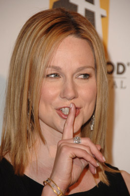 Laura Linney