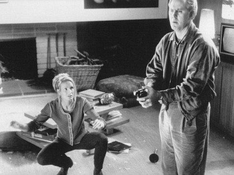 Still of John Lithgow and Kelly Lynch in Homegrown (1998)